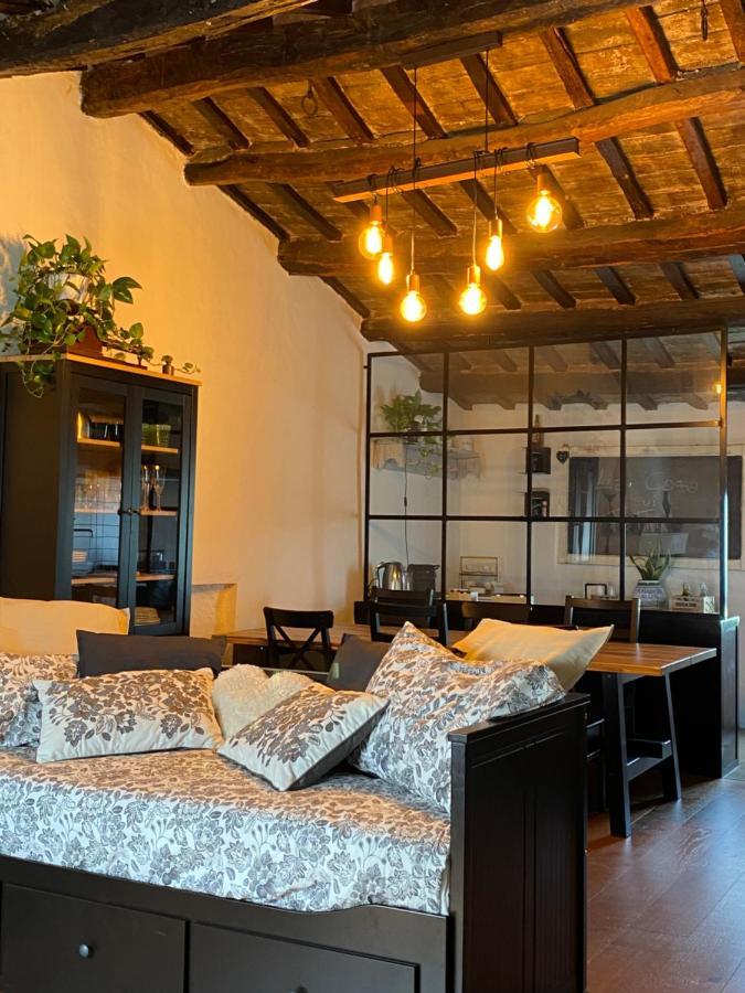 La Casa Sui Tetti -Calcata Apartment Bagian luar foto