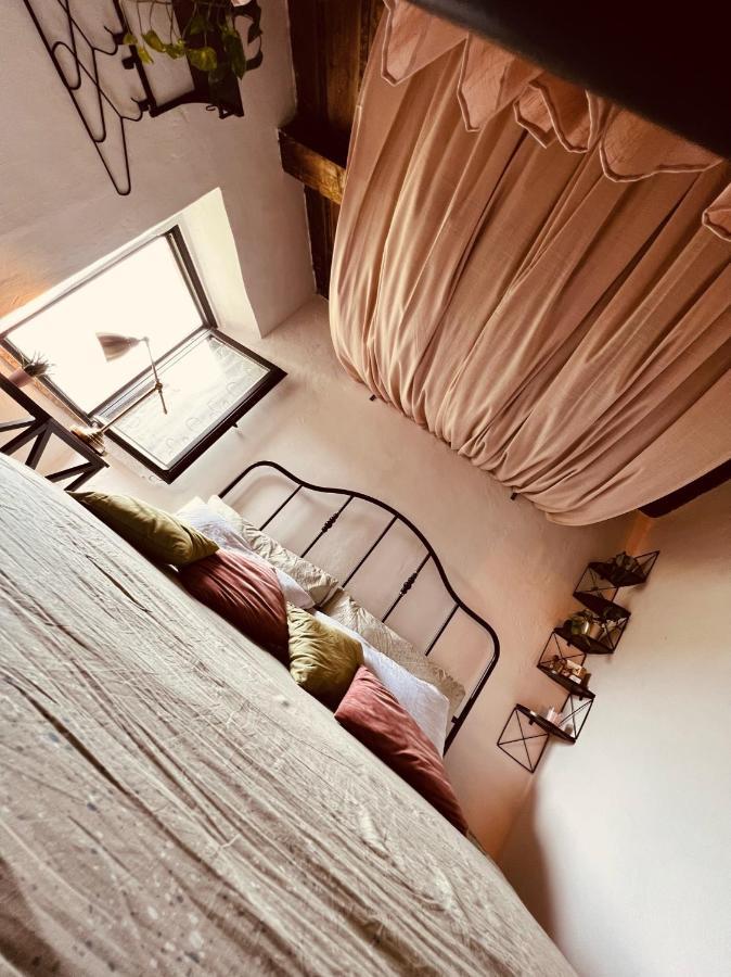 La Casa Sui Tetti -Calcata Apartment Bagian luar foto