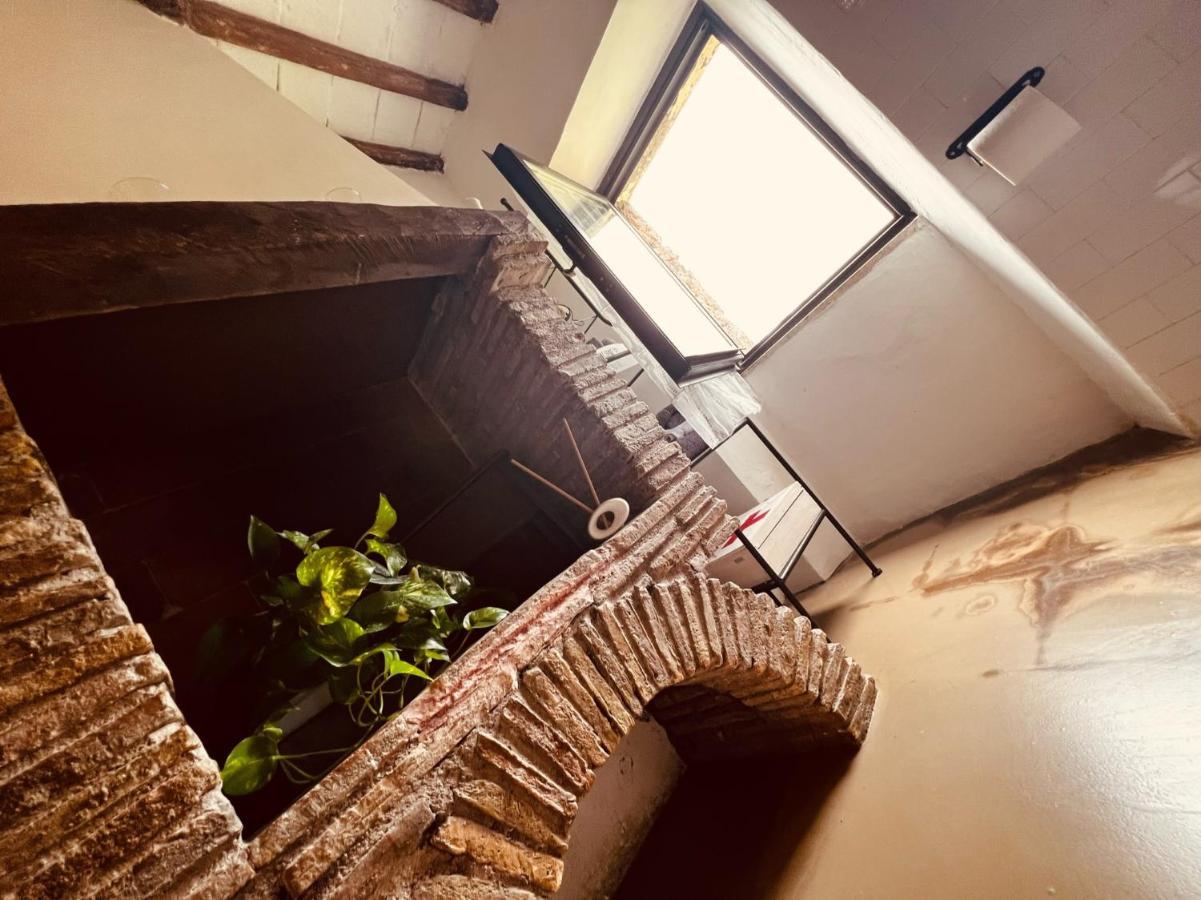 La Casa Sui Tetti -Calcata Apartment Bagian luar foto