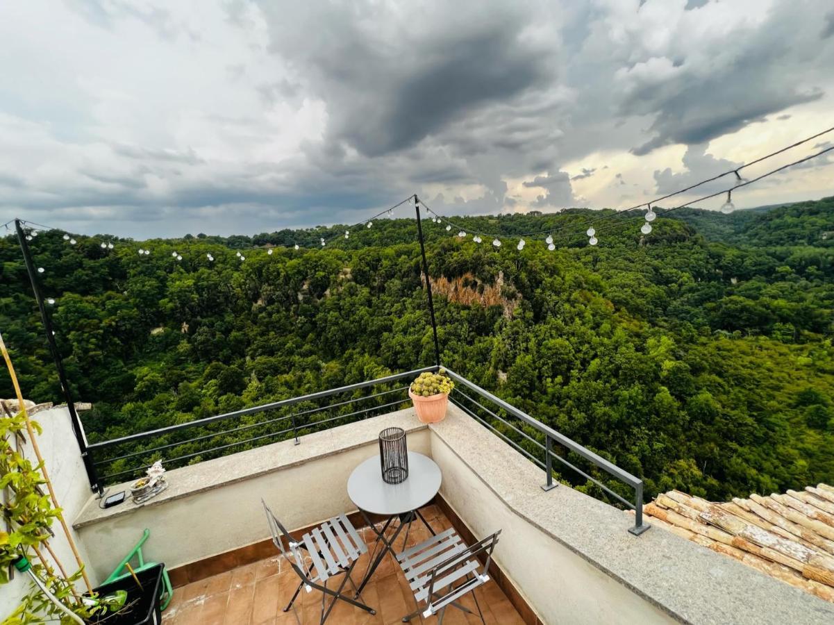 La Casa Sui Tetti -Calcata Apartment Bagian luar foto