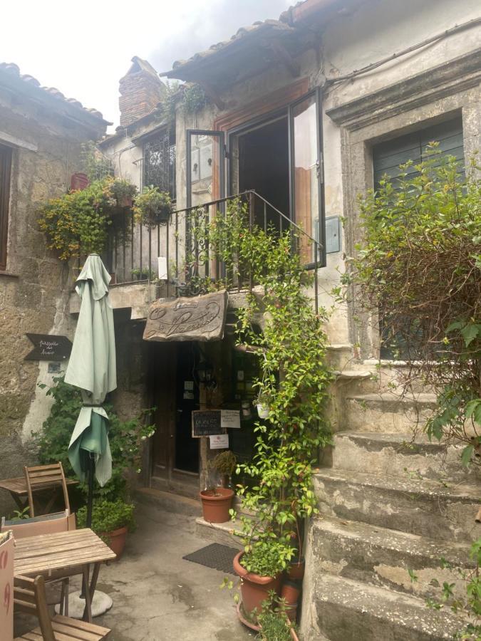 La Casa Sui Tetti -Calcata Apartment Bagian luar foto