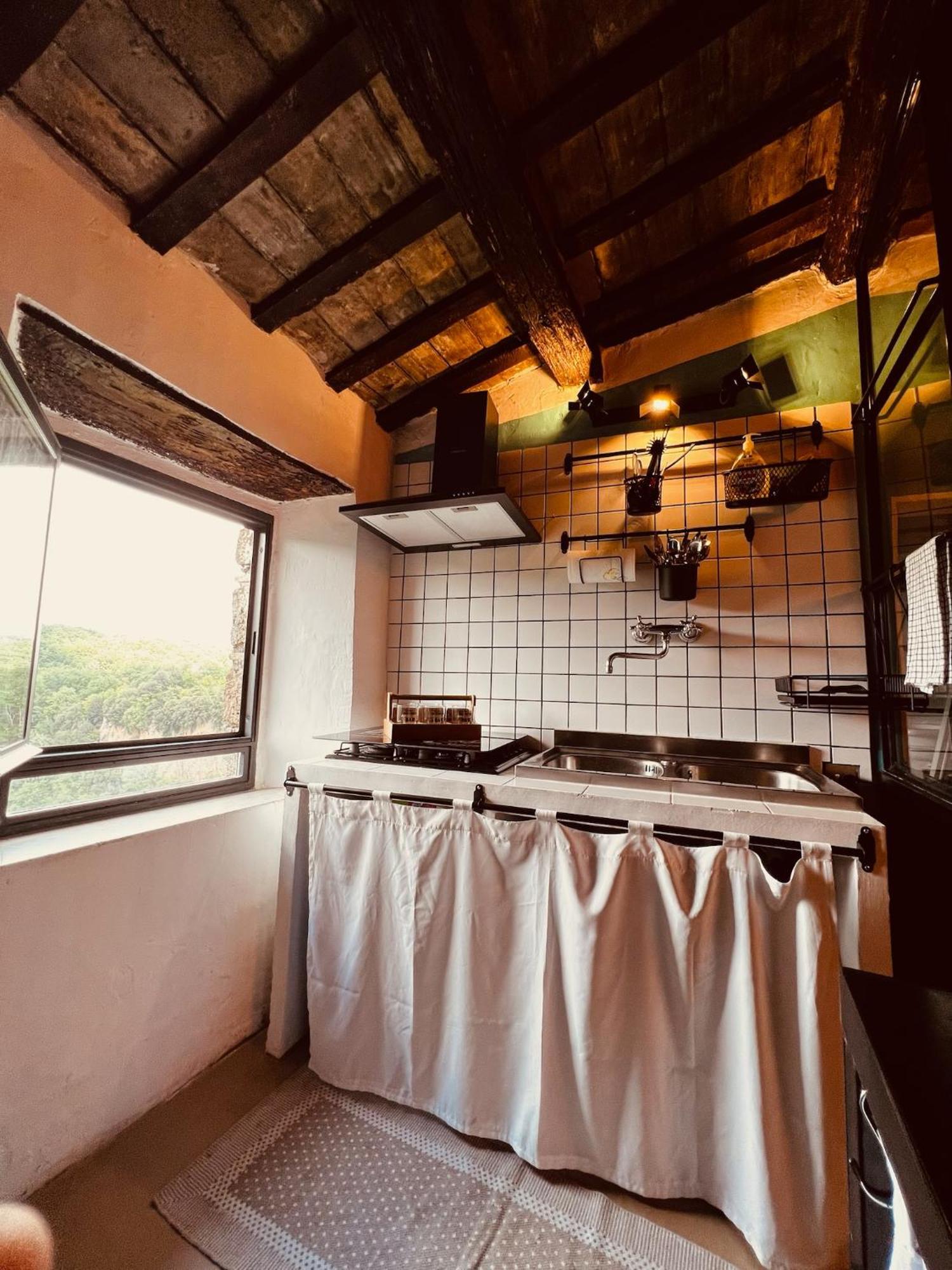 La Casa Sui Tetti -Calcata Apartment Bagian luar foto